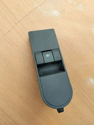 Foto de ELEVALUNAS DELANTERO DERECHO OPEL ZAFIRA B