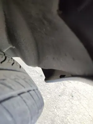 Foto de PASO RUEDA TRASERO IZQUIERDO CITROEN C2 1.1  (60 CV / 44 KW)