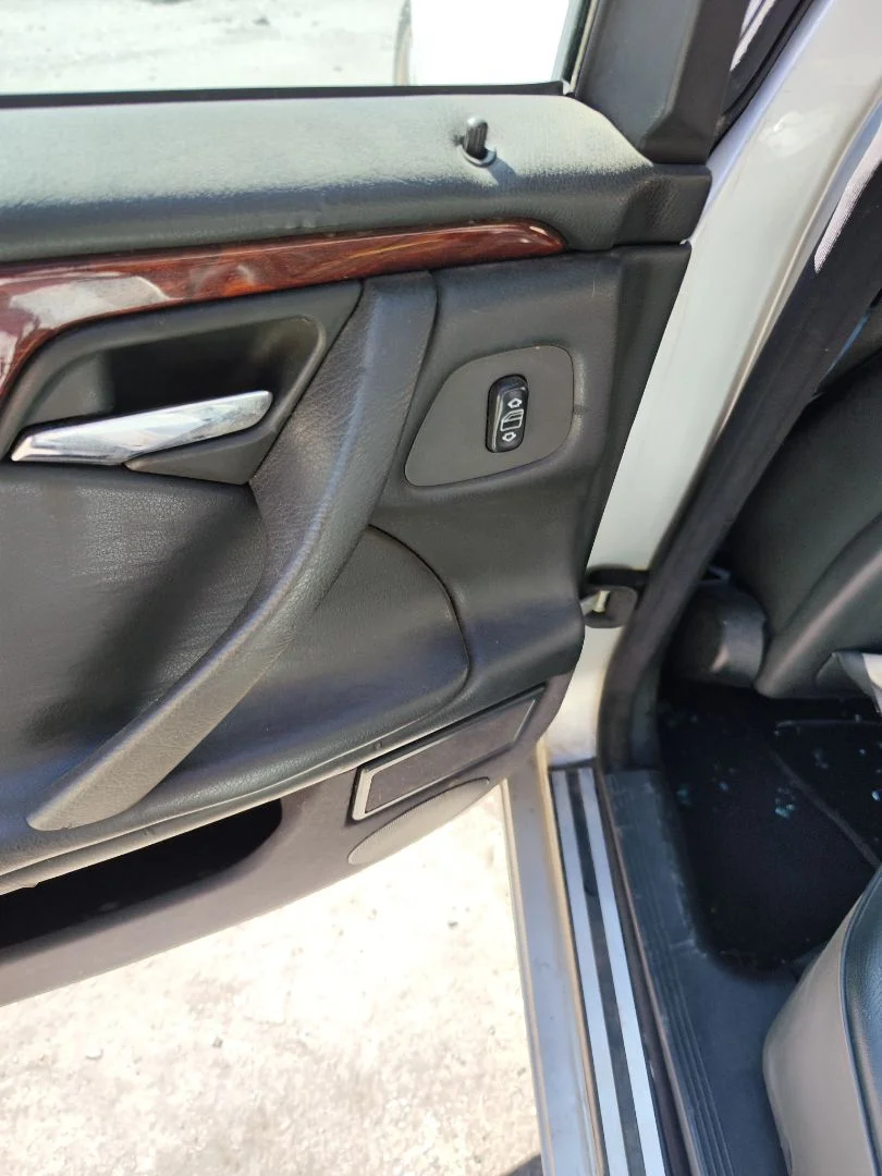 Foto de ELEVALUNAS TRASERO IZQUIERDO MERCEDES-BENZ CLASE E (BM 210) BERLINA 2.2 CDI CAT (143 CV / 105 KW) referencia A2107301546