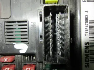 Foto de NO IDENTIFICADO PEUGEOT PARTNER (S2) 1.9 Diesel (69 CV / 51 KW) referencia 965061858000 foto 5