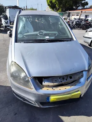 Foto de CAPO OPEL ZAFIRA B 1.9 CDTI (120 CV / 88 KW) referencia 93184414 foto 3