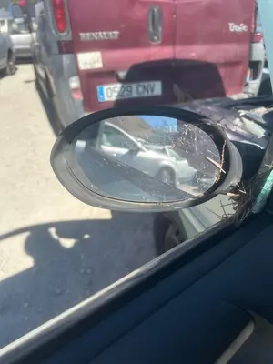 Foto de RETROVISOR IZQUIERDO LANCIA Y 1.2 CAT (60 CV / 44 KW) referencia 0735256896 foto 1