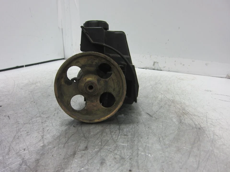 Foto de BOMBA DIRECCION CITROEN XSARA PICASSO referencia 9636320580