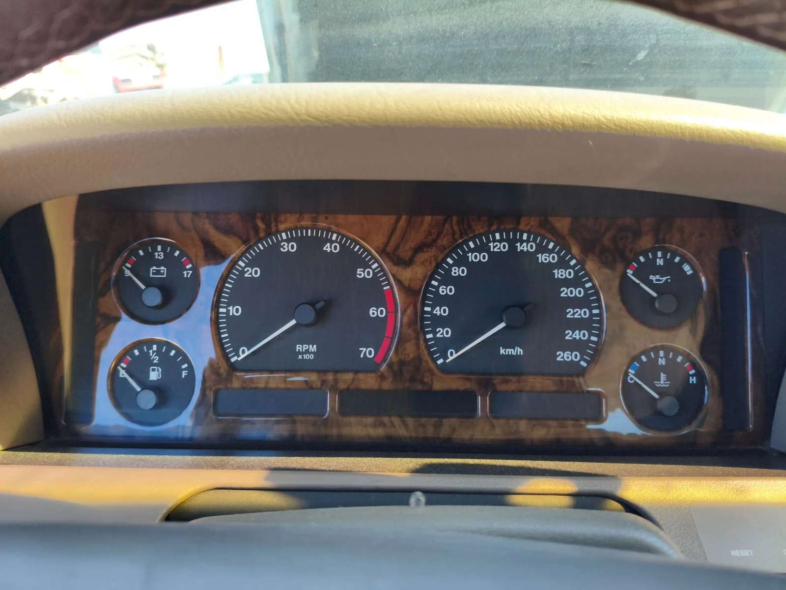 Foto de CUADRO INSTRUMENTOS JAGUAR XJ 3.2 CAT (211 CV / 155 KW)