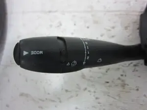 Foto de MANDO MULTIFUNCION CITROEN C5 BERLINA 2.0 HDi FAP (140 CV / 103 KW) referencia 96720602XT foto 9
