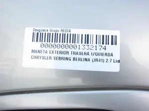 Foto de MANETA EXTERIOR TRASERA IZQUIERDA CHRYSLER SEBRING JR 41 BERLINA 2.7 CAT (203 CV / 149 KW) foto 2