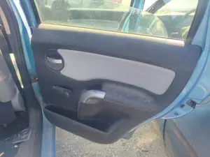 Foto de GUARNECIDO PUERTA TRASERA DERECHA CITROEN C3 1.4  (73 CV / 54 KW)