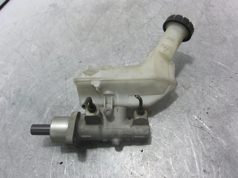 Foto de BOMBA FRENO NISSAN MICRA (K12E) referencia 8200304083