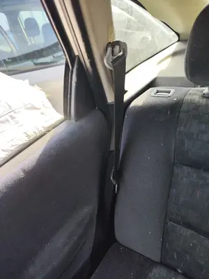 Foto de CINTURON SEGURIDAD TRASERO DERECHO OPEL VECTRA B BERLINA 2.0 DTI (101 CV / 74 KW)