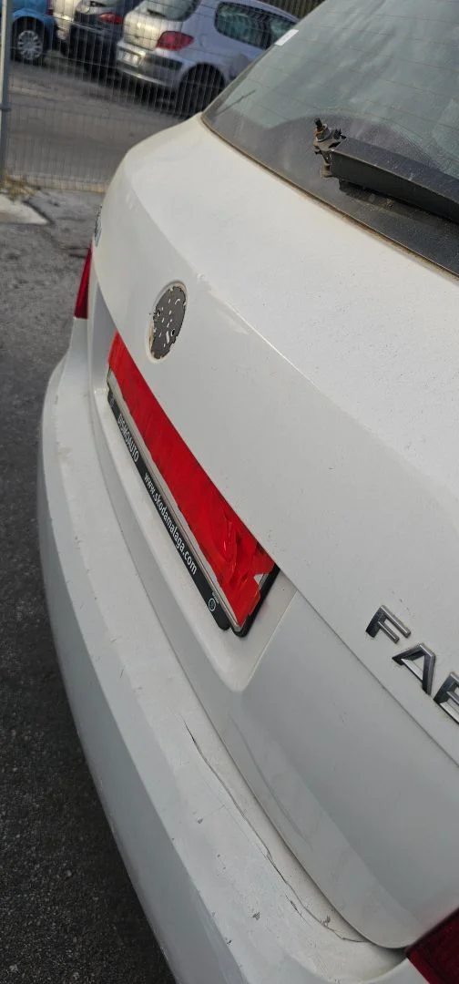 Foto de MANETA EXTERIOR MALETERO / PORTON SKODA FABIA (5J2) 1.2 (60 CV / 44 KW)