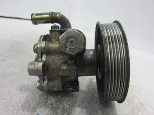 Foto de BOMBA DIRECCION VOLKSWAGEN GOLF IV BERLINA (1J1)(10.1997) 1.9 TDI (101 CV / 74 KW) referencia 1J0422154 foto 3