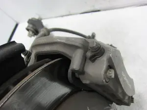 Foto de PINZA DE FRENO TRASERA DERECHA PORSCHE CAYENNE (TIPO 92A) referencia 7P0615424 foto 3