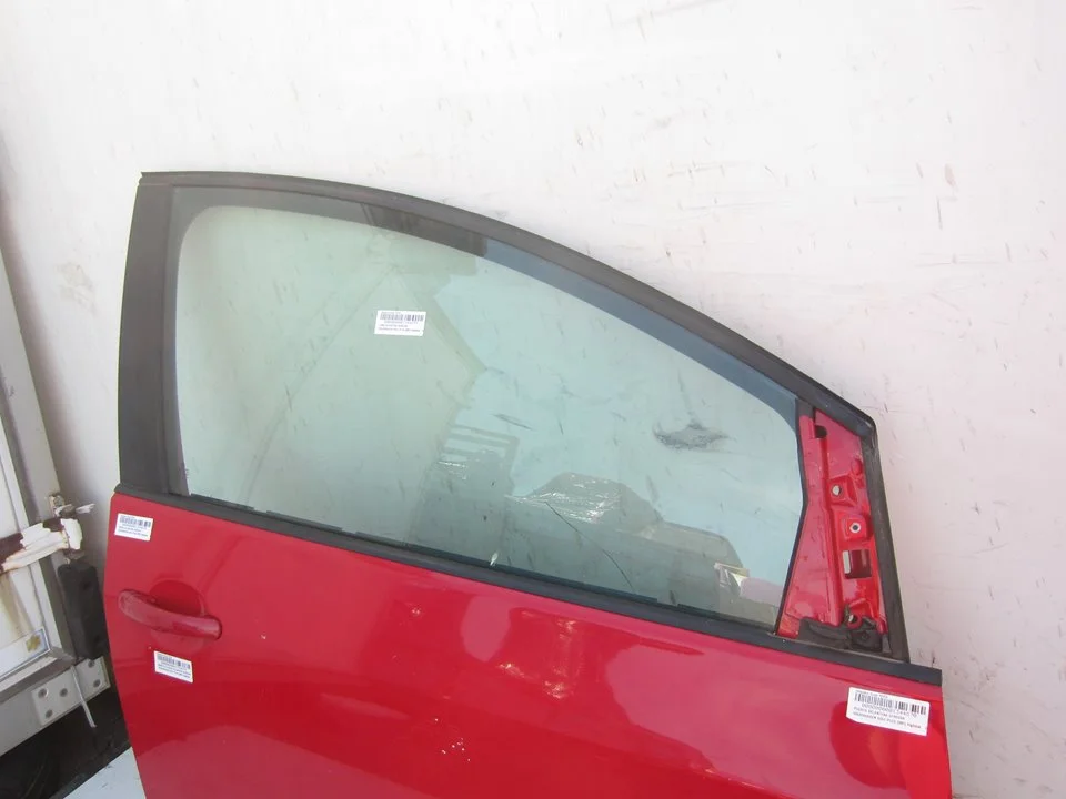 Foto de LUNA DELANTERA DERECHA VOLKSWAGEN GOLF PLUS V (5M1) 1.6 (102 CV / 75 KW) referencia 43R001025