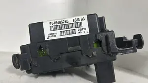 Foto de CAJA RELES / FUSIBLES PEUGEOT 307 (S1)(04.2001) referencia 964605280 foto 2