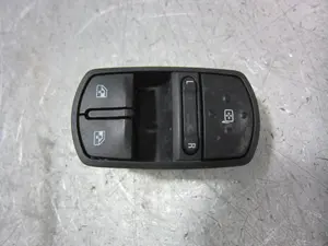 Foto de MANDO ELEVALUNAS DELANTERO IZQUIERDO OPEL CORSA E 1.2  (69 CV / 51 KW) referencia 13430017