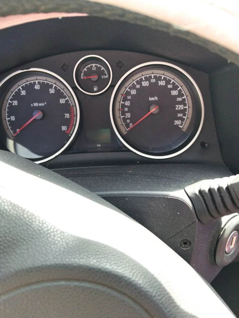 Foto de CUADRO INSTRUMENTOS OPEL ASTRA H BERLINA