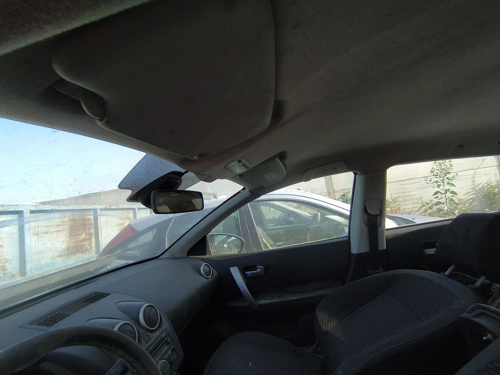 Foto de RETROVISOR INTERIOR NISSAN QASHQAI (J10) 1.5 dCi Turbodiesel CAT (106 CV / 78 KW)
