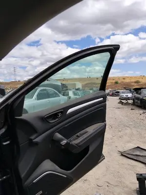 Foto de LUNA DELANTERA DERECHA RENAULT MEGANE IV BERLINA 5P