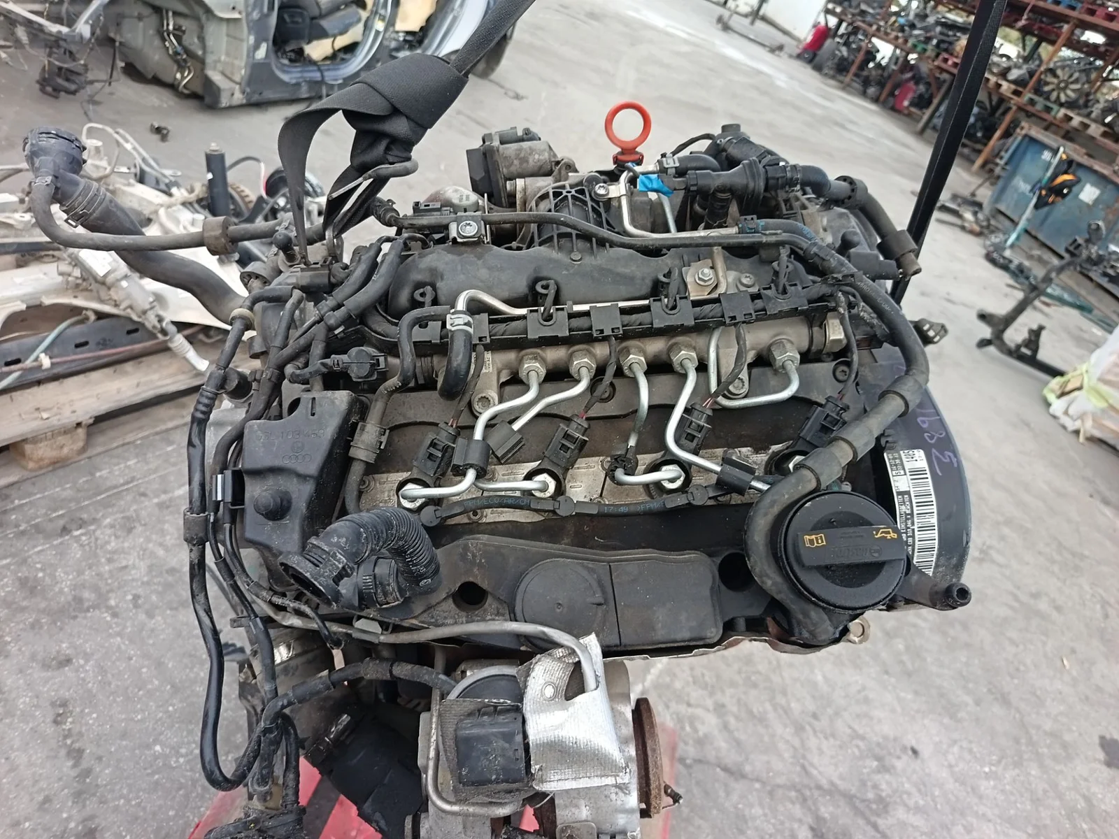 Foto de MOTOR COMPLETO VOLKSWAGEN GOLF VI (5K1)(10.2008) 2.0 TDI DPF (170 CV / 125 KW) referencia CBB