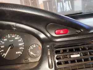 Foto de WARNING PEUGEOT 406 BERLINA (S1/S2) 2.0 HDi CAT (90 CV / 66 KW)