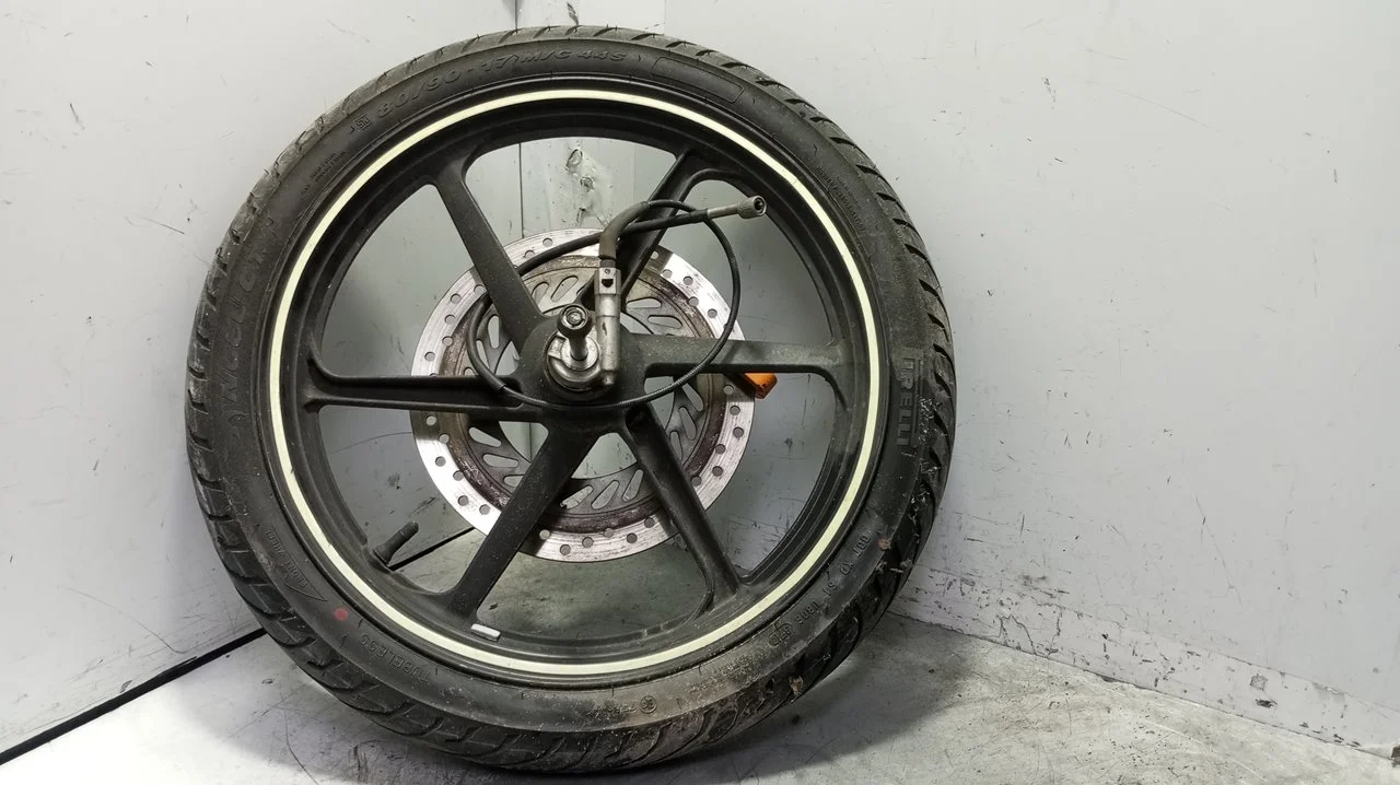 Foto de LLANTA DELANTERA HONDA CBR 125R 125 cm3 - 10 kW G-CAT (14 CV / 10 KW)