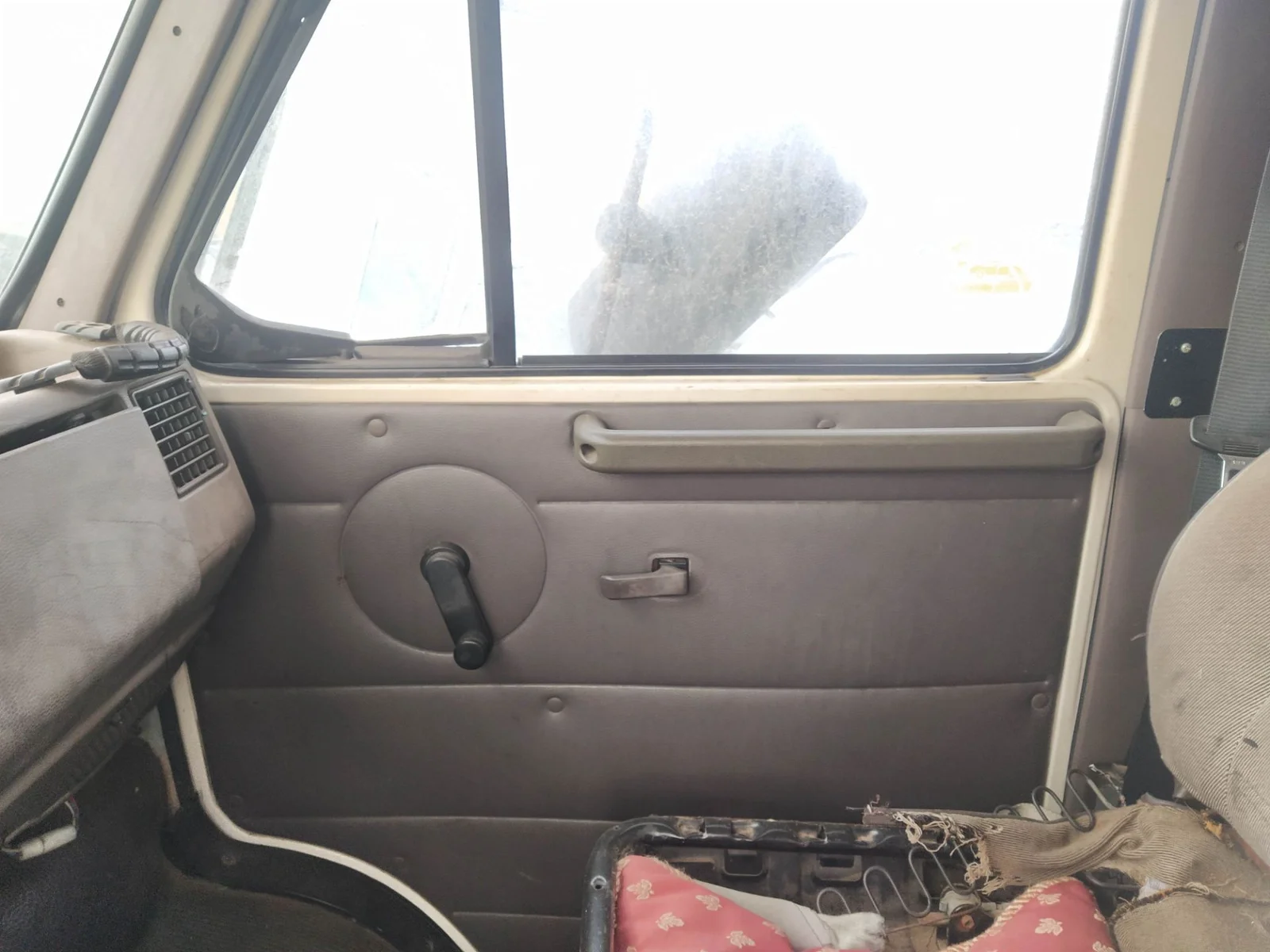 Foto de GUARNECIDO PUERTA DELANTERA DERECHA PEUGEOT J5 (280)() 2.5 Diesel (73 CV / 54 KW)