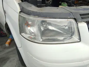 Foto de FARO DERECHO VOLKSWAGEN T5 TRANSPORTER FURGÓN/COMBI (7H) 1.9 TDI CAT (AXB) (105 CV / 77 KW)