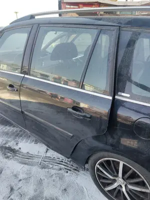 Foto de PUERTA TRASERA IZQUIERDA CITROEN GRAND C4 PICASSO 1.6 16V HDi FAP (109 CV / 80 KW) referencia 9006K4