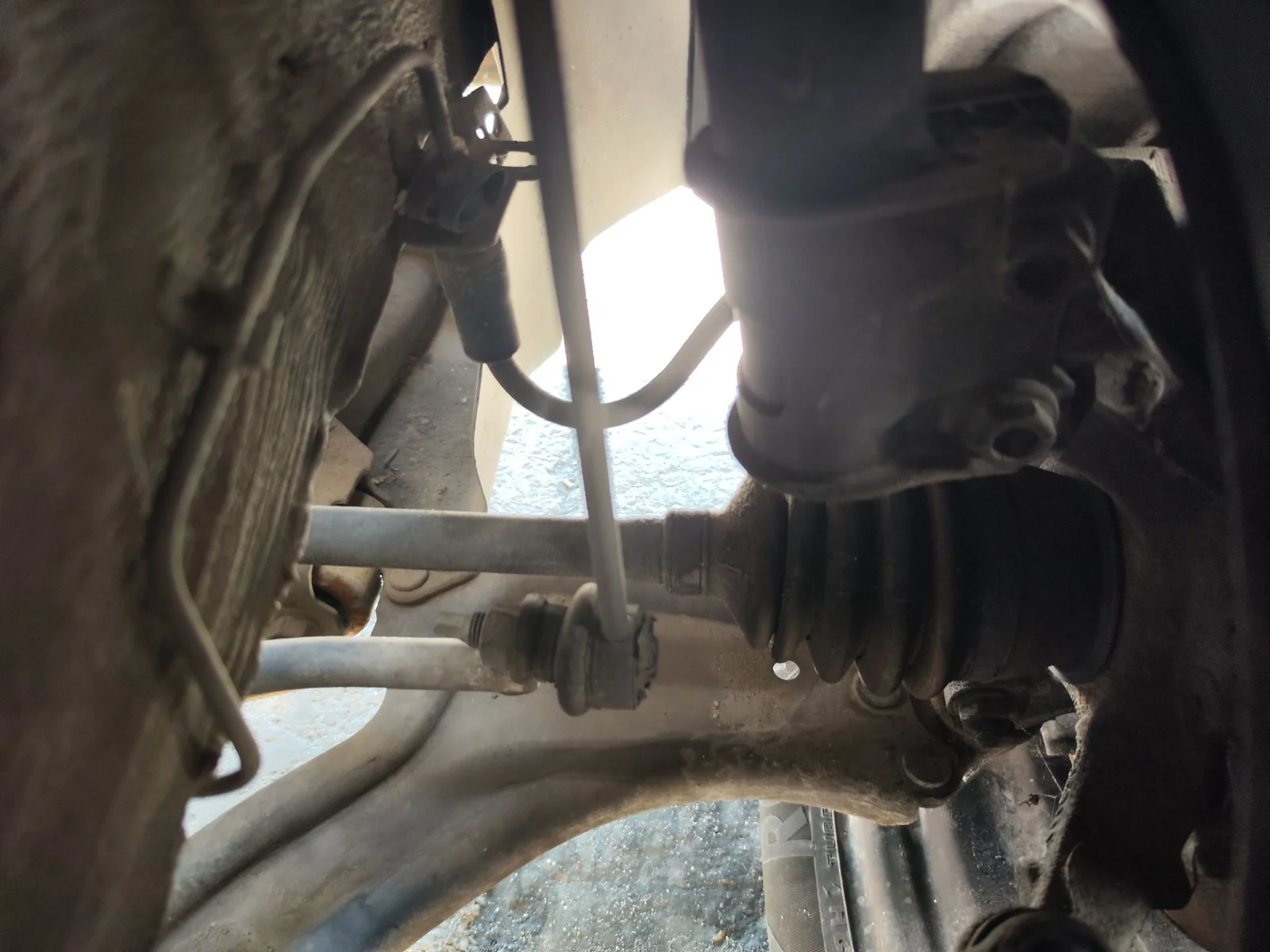 Foto de BIELETA ESTABILIZADORA DELANTERA DERECHA OPEL CORSA C 1.2 16V CAT (Z 12 XE / LW4) (75 CV / 55 KW) referencia 90496116