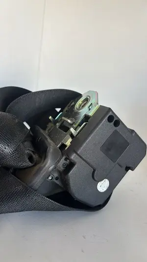 Foto de CINTURON SEGURIDAD DELANTERO DERECHO OPEL ASTRA H TWIN TOP 1.9 16V CDTI CAT (Z 19 DTH / LRD) (150 CV / 110 KW) referencia 13189102 foto 2