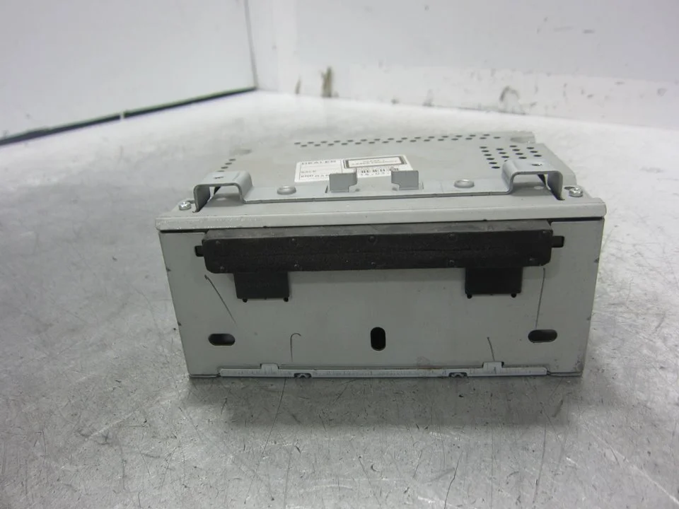 Foto de SISTEMA AUDIO / RADIO CD FORD FIESTA (CNN) 1.5 TDCi CAT (75 CV / 55 KW) referencia AM5T18C815PL