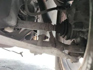 Foto de BRAZO SUSPENSION DELANTERO DERECHO VOLKSWAGEN PASSAT VARIANT (3B5) 1.9 TDI (110 CV / 81 KW)