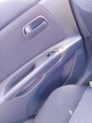 Foto de MANDO ELEVALUNAS TRASERO IZQUIERDO KIA RIO (JB) 1.5 CRDi (110 CV / 81 KW)