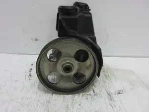 Foto de BOMBA DIRECCION PEUGEOT 206 referencia 9686525080