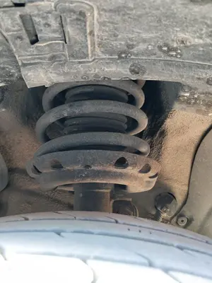 Foto de AMORTIGUADOR DELANTERO IZQUIERDO OPEL ASTRA H GTC 1.9 CDTI (120 CV / 88 KW)