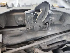 Foto de CERRADURA CAPO SEAT ALHAMBRA (7V9) 1.9 TDI (116 CV / 85 KW)