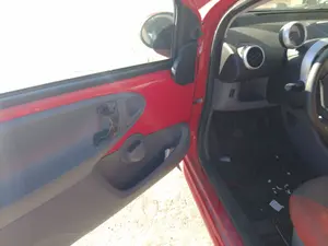 Foto de CENTRALITA CONFORT PEUGEOT 107 1.0 CAT (384F) (68 CV / 50 KW)