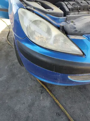 Foto de FARO DERECHO PEUGEOT 307 (S1)(04.2001) 1.6 16V CAT (109 CV / 80 KW) referencia 6205Z2
