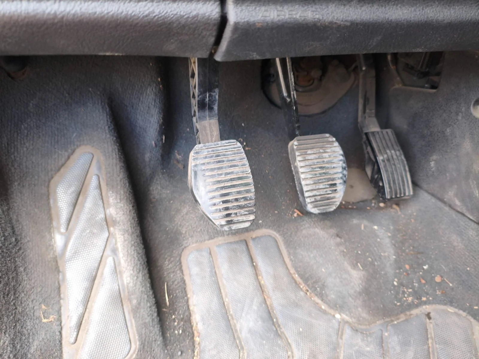 Foto de PEDAL EMBRAGUE PEUGEOT 407 SW 2.0 16V HDi FAP CAT (RHR / DW10BTED4) (136 CV / 100 KW)