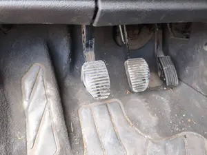 Foto de PEDAL EMBRAGUE PEUGEOT 407 SW 2.0 16V HDi FAP CAT (RHR / DW10BTED4) (136 CV / 100 KW)