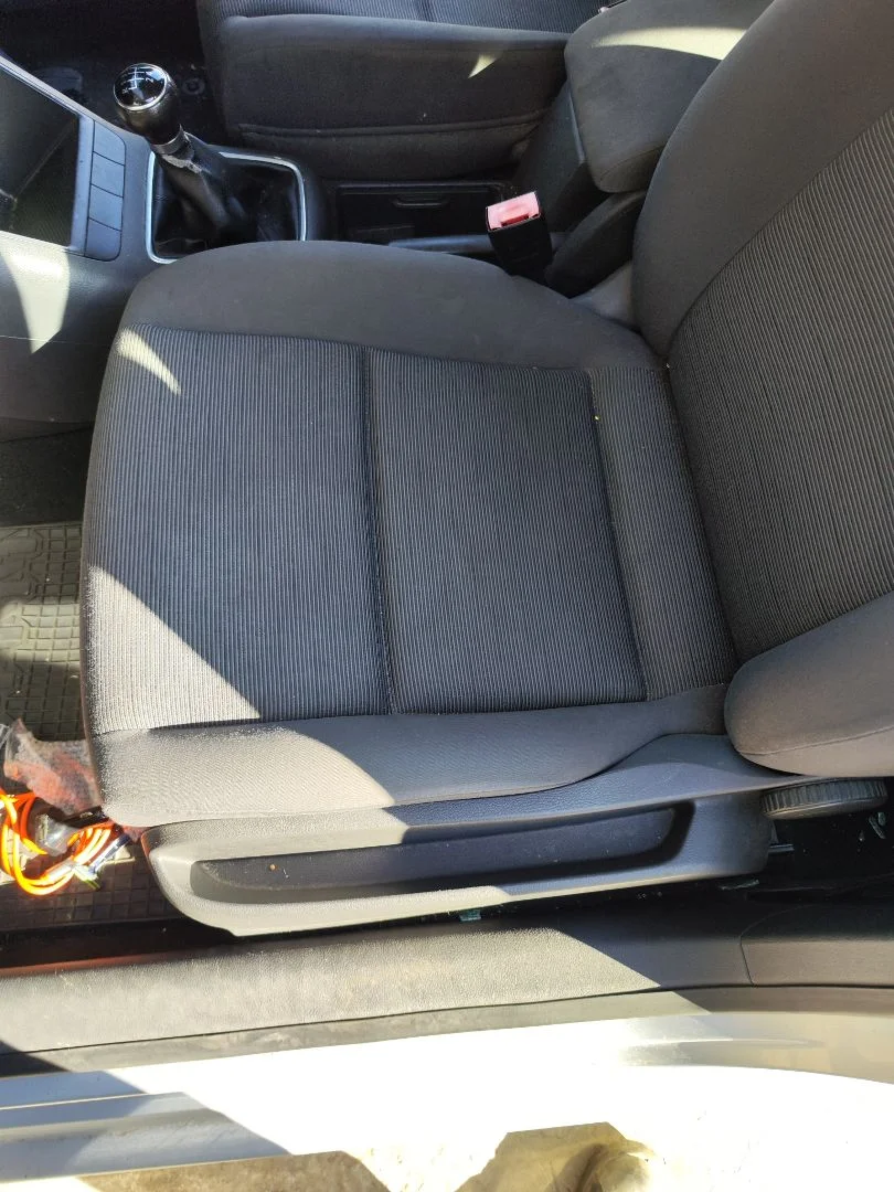 Foto de ASIENTO DELANTERO IZQUIERDO VOLKSWAGEN GOLF PLUS V (5M1) 1.9 TDI (105 CV / 77 KW)