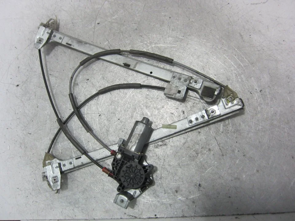 Foto de ELEVALUNAS DELANTERO DERECHO CITROEN XSARA BERLINA 1.9 Diesel (69 CV / 51 KW) referencia 9222H2
