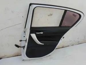 Foto de PUERTA TRASERA DERECHA BMW SERIE 1 BERLINA 5P (F20) 2.0 Turbodiesel (116 CV / 85 KW) foto 2