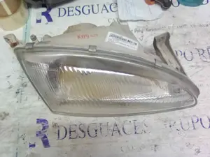 Foto de FARO DERECHO HYUNDAI LANTRA BERLINA (RD) referencia 9210429061