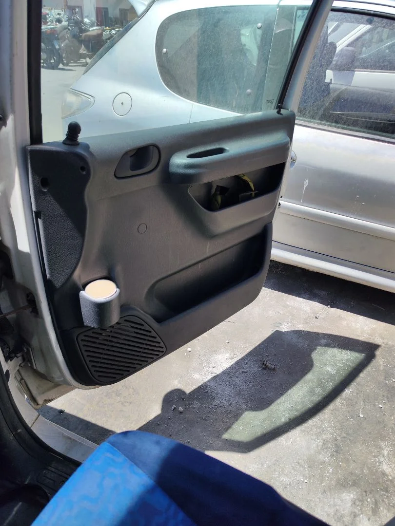 Foto de GUARNECIDO PUERTA DELANTERA DERECHA FIAT I SCUDO (222) 2.0 JTD CAT (94 CV / 69 KW) referencia 9790476918