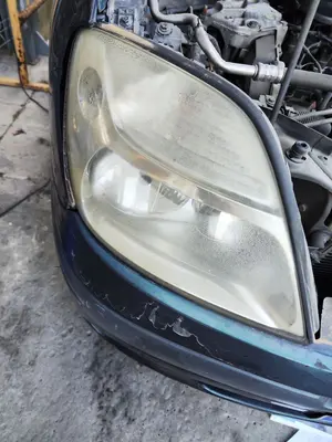 Foto de FARO DERECHO RENAULT SCENIC I (JA...) 1.9 dCi Diesel CAT (102 CV / 75 KW) referencia 260102746R foto 1