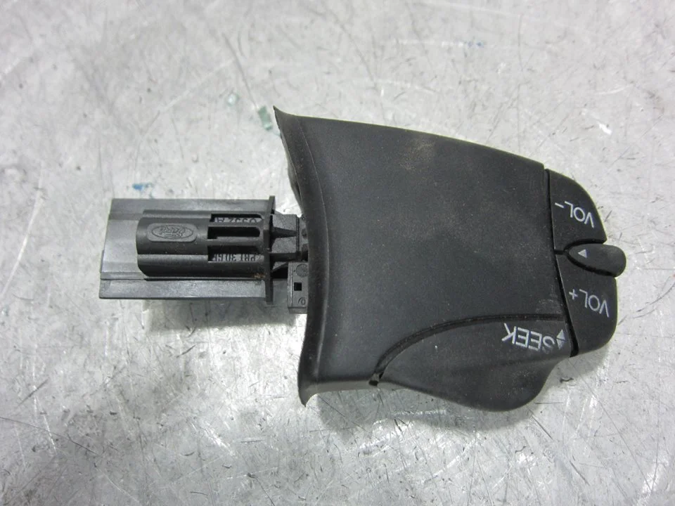 Foto de MANDO MULTIFUNCION FORD FOCUS BERLINA (CAK) 1.6 16V CAT (101 CV / 74 KW) referencia 98AB14K147AC