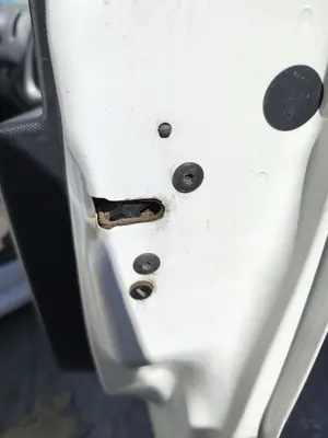 Foto de CERRADURA PUERTA DELANTERA DERECHA CITROEN BERLINGO FURGÓN 1.6 16V HDi FAP (75 CV / 55 KW) referencia 9135EA