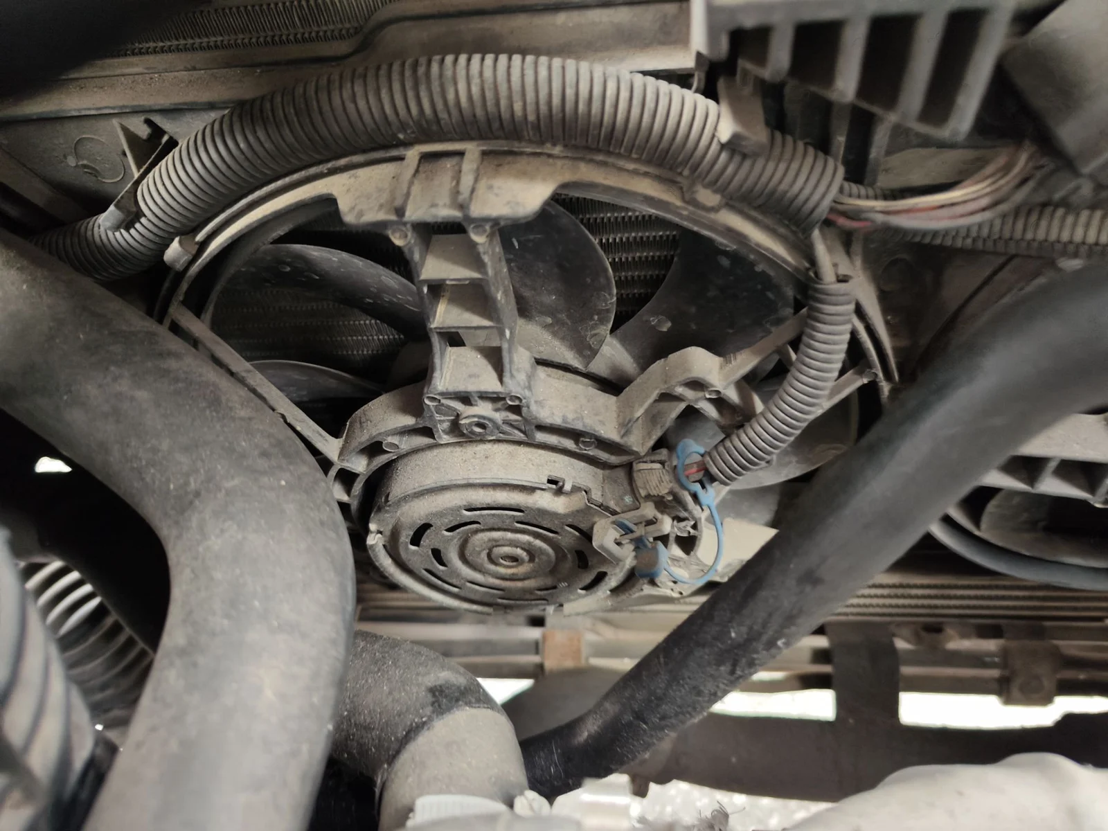 Foto de ELECTROVENTILADOR FIAT I DOBLÒ (119) 1.9 JTD CAT (105 CV / 77 KW)