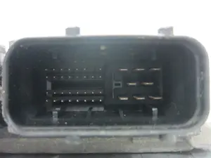 Foto de CENTRALITA MOTOR UCE NISSAN MICRA (K12E) 1.2 CAT (80 CV / 59 KW) referencia MEC32040 foto 3